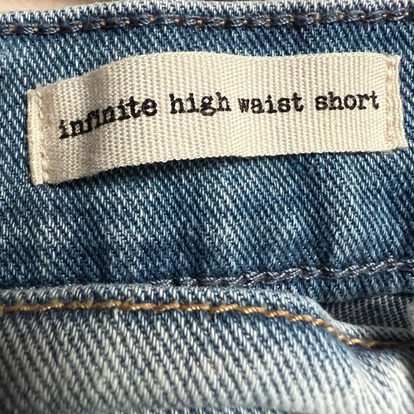 Jessica Simpson 22 Shorts - Picture 9 of 9